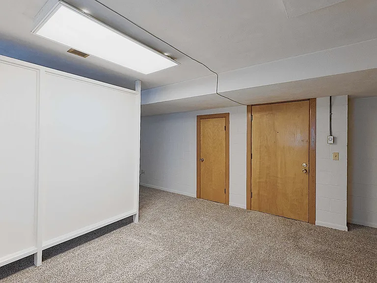 1731 E St #11 — Photo 5
