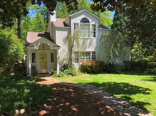 3883 Lake Forrest Dr NE, Atlanta, GA 30342