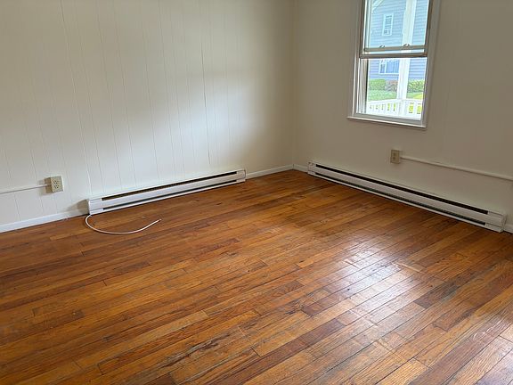 5th image of 81 Saratoga Ave APT 1