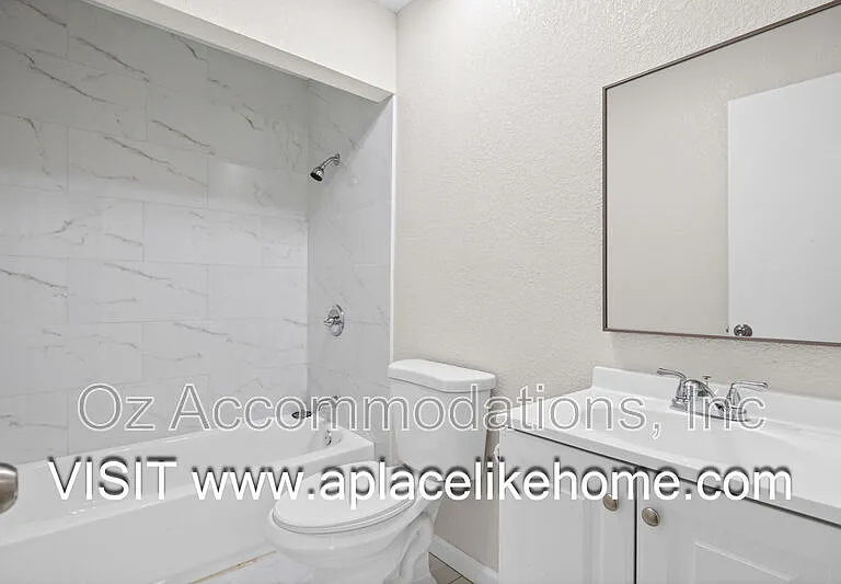 13909 Falkirk Cir — Photo 17