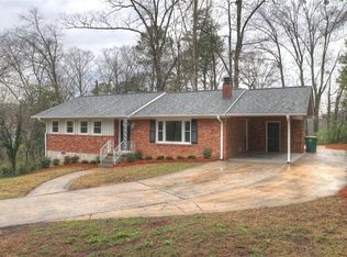 498 Watson Ferry Dr, Forest Park, GA