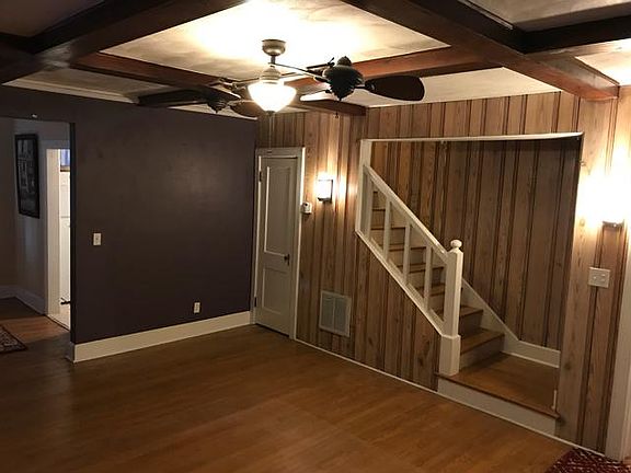 2nd image of 4910 Newport Ave