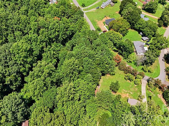 3rd image of 130 McIntyre Rd
