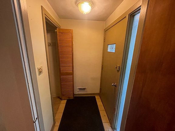 2nd image of 205 Pine Grove St