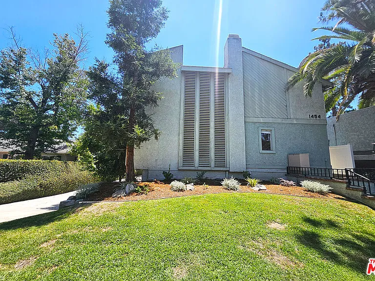 1454 E Orange Grove Blvd #1 — Photo 35