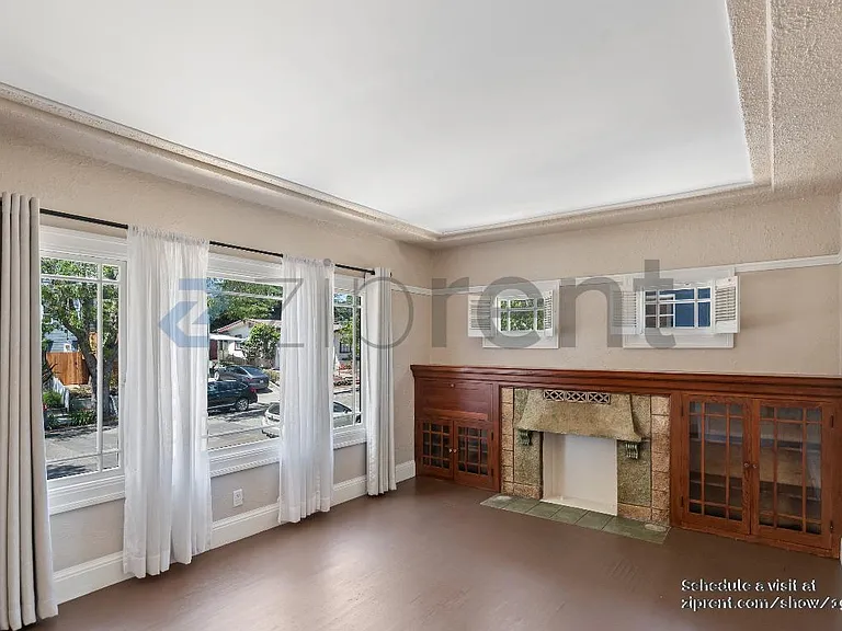 1336 Parker St — Photo 6