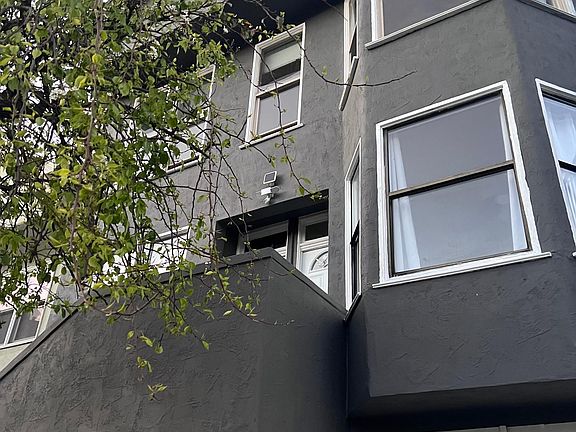 2nd image of 1225 Cortland Ave