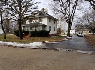 902 Locust St, Prophetstown, IL 61277