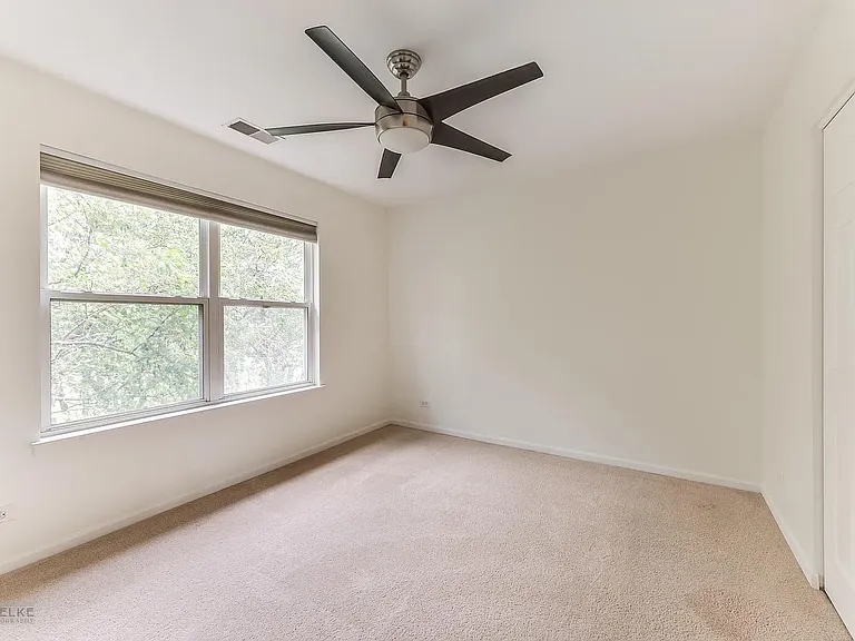 3220 Cool Springs Ct — Photo 28