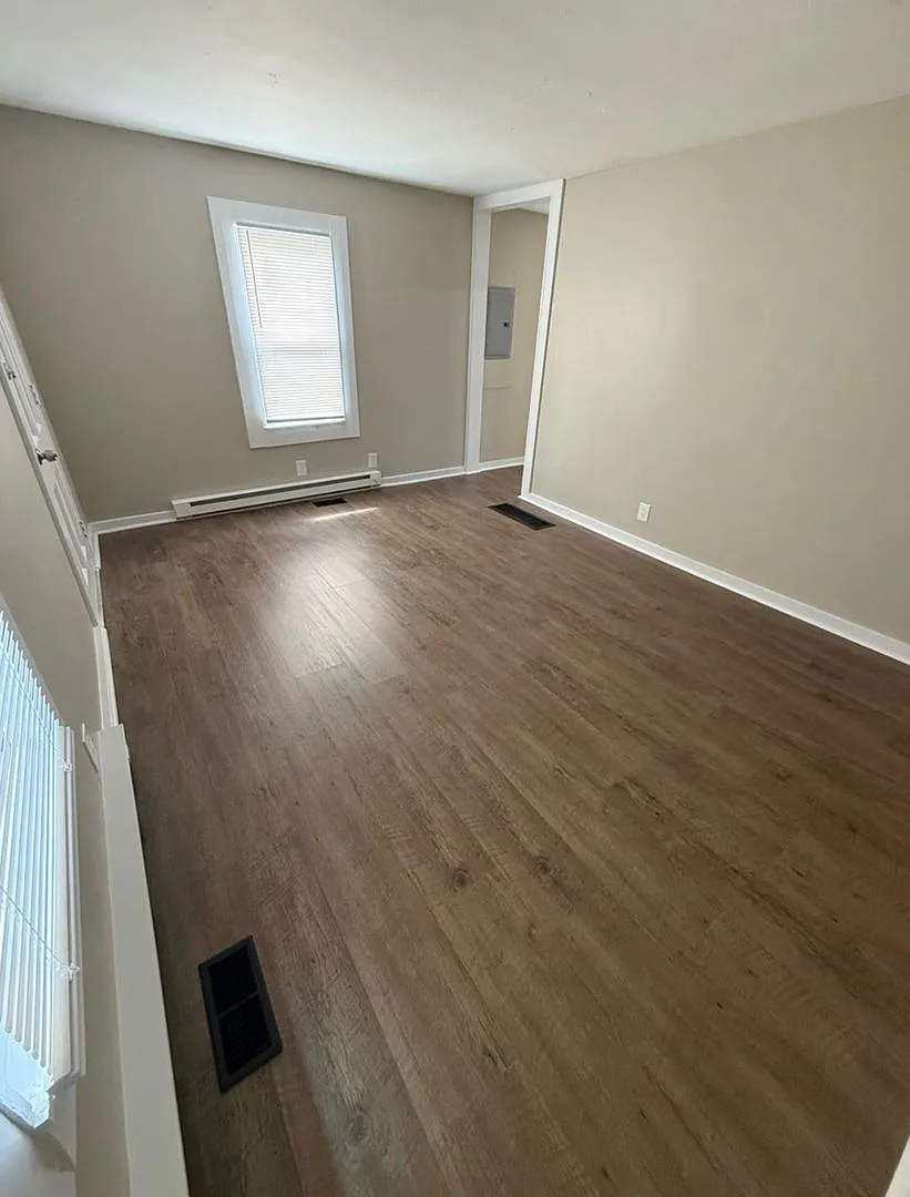 Last minute student housing!! — Photo 3