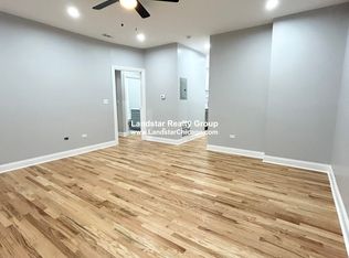 1153 W Lunt Ave #1, Chicago, IL 60626