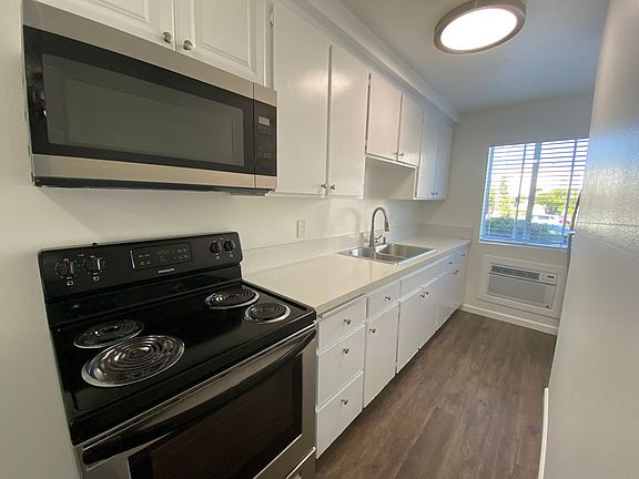 2nd image of 4226 Utah St APT 2