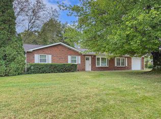 1273 W Clover St, Jasper, IN 47546