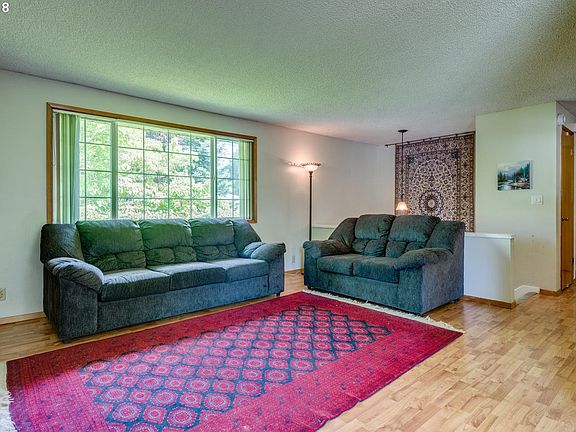 4th image of 3701 NE 85th St