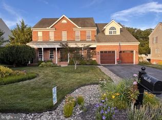7930 Golf Vista Dr, Greencastle, PA 17225