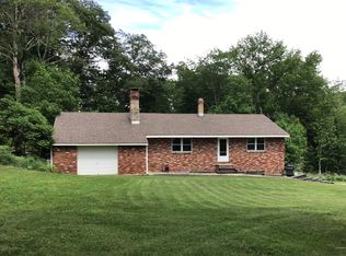 3 Guinea Ridge Rd, Union, ME 04862