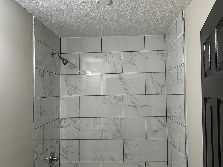 2626 Whitman Ave — Photo 9
