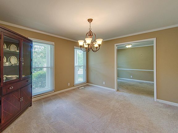 5th image of 118 Brookhaven Trl