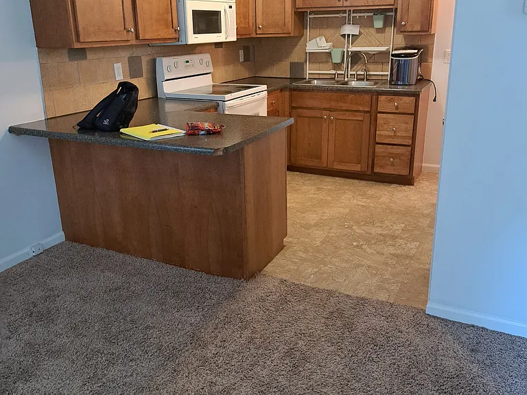 5804 S 50th Ave — Photo 11