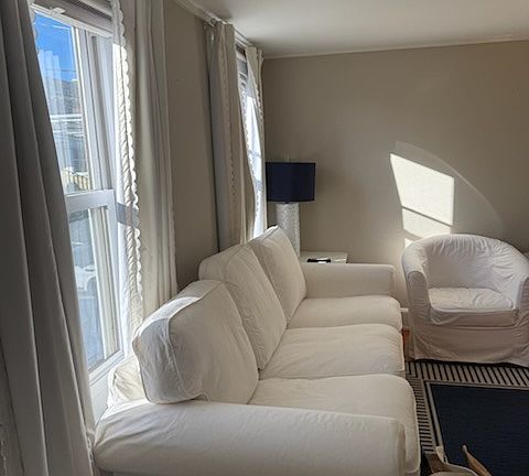 3rd image of 304 Hanover St #1