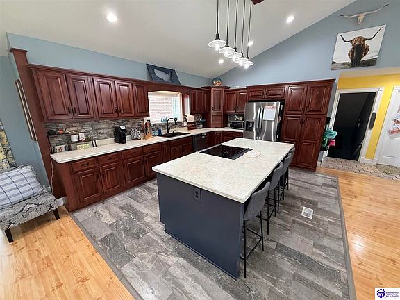 2nd image of 111 Heritage Dr