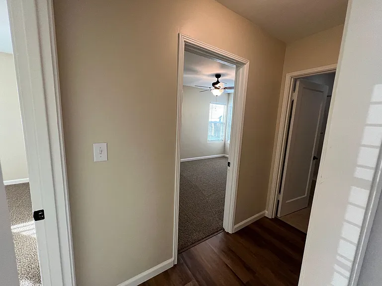102 Village Rd — Photo 11
