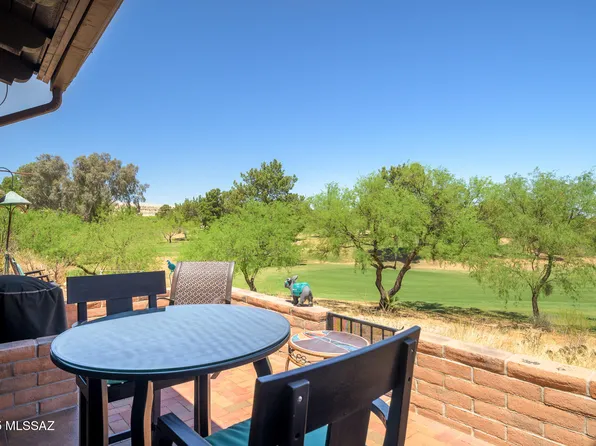 1404 W Desert Hills Dr, Green Valley, AZ 85622