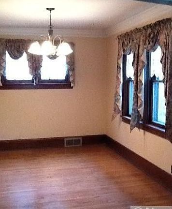 3rd image of 1396 Edgerton St