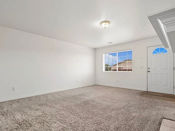 4th image of 4002 Cheyenne St #D