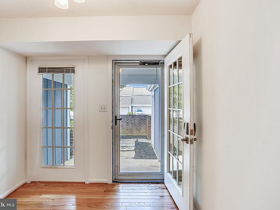 4th image of 20709 Highland Hall Dr