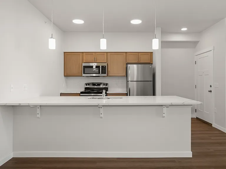 Rivers Edge Apartments — Photo 86