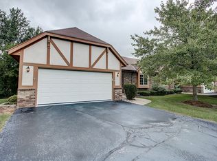 18410 Estate Cir, Brookfield, WI 53045