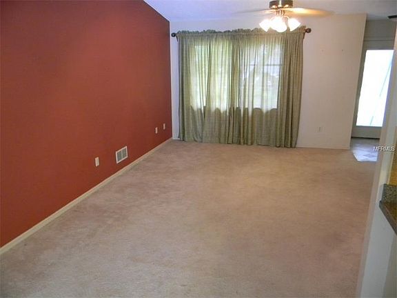 2nd image of 2072 Palomar St