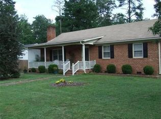 2332 Hillford Dr, Burlington, NC 27217