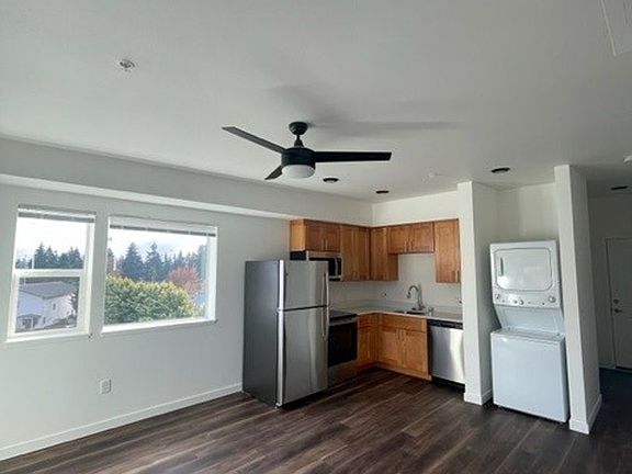 2nd image of 4902 NE 94th Ave #363