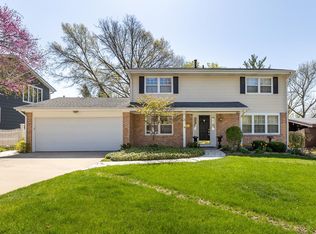 1307 Tomahawk Dr, Dubuque, IA 52003