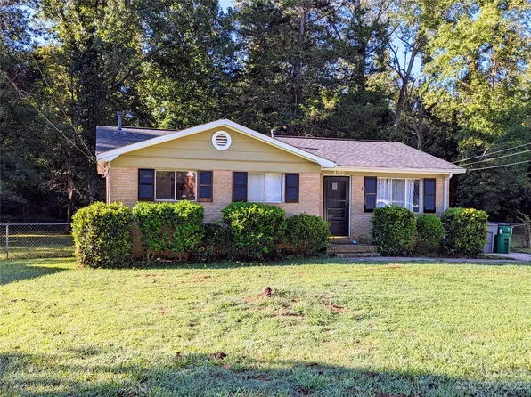 9130 Feldbank Dr, Charlotte, NC 28216