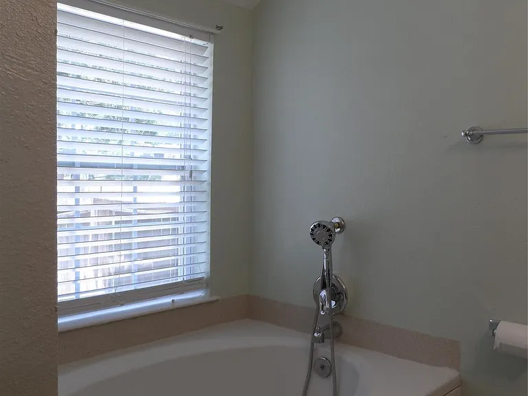 13545 Northshore Loop — Photo 30