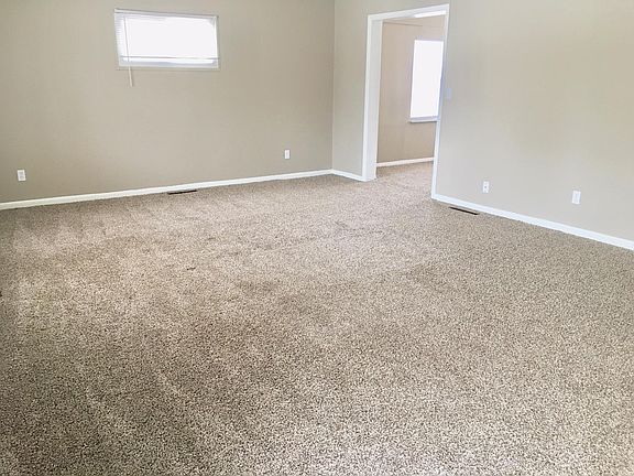 3rd image of 2141 Brentnell Blvd