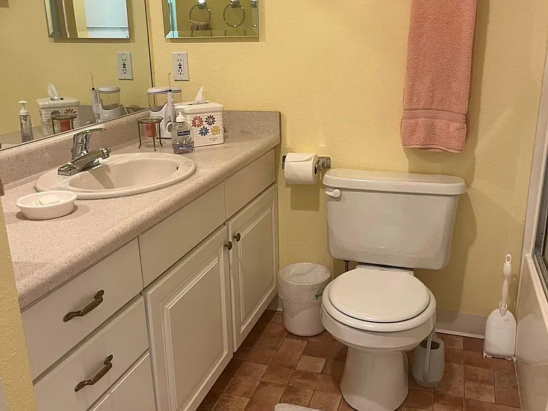 872 Tanager St #5 — Photo 3
