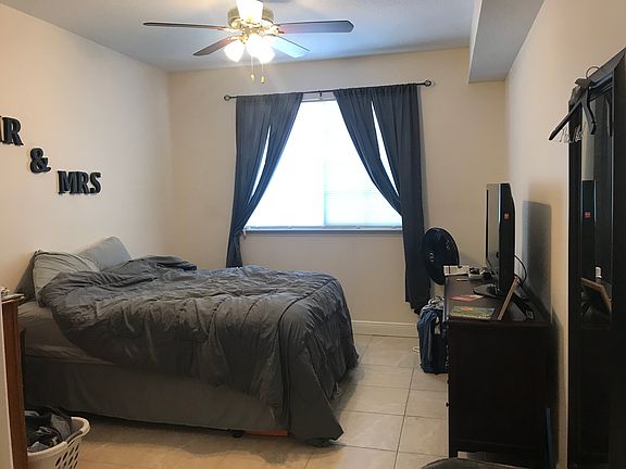 master bedroom/walkin closet