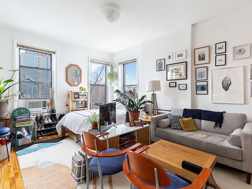 1st image of 516 Carlton Ave #3R