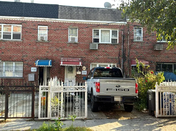 2340 Waterbury Ave, Bronx, NY 10462