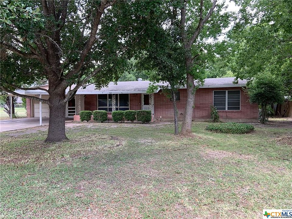 1st image of 605 Gloria Dr