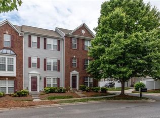 9737 Blossom Hill Dr, Huntersville, NC 28078