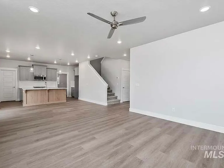 3507 N Tradewind Ave — Photo 6
