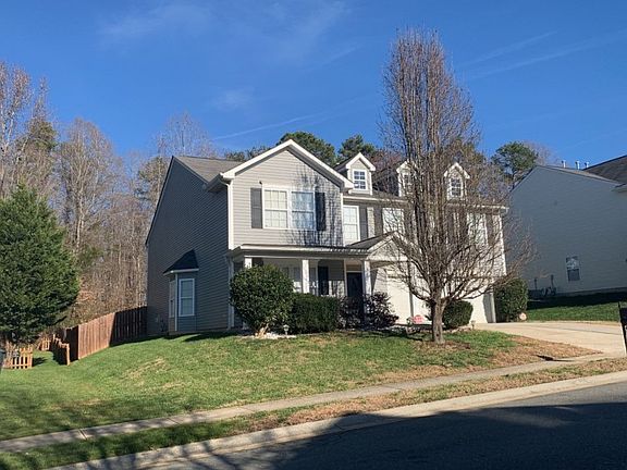 3rd image of 8332 Carolina Laurel Ct