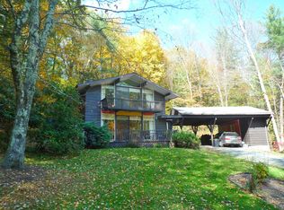 85 Harmon Pond Rd, Williamstown, MA 01267