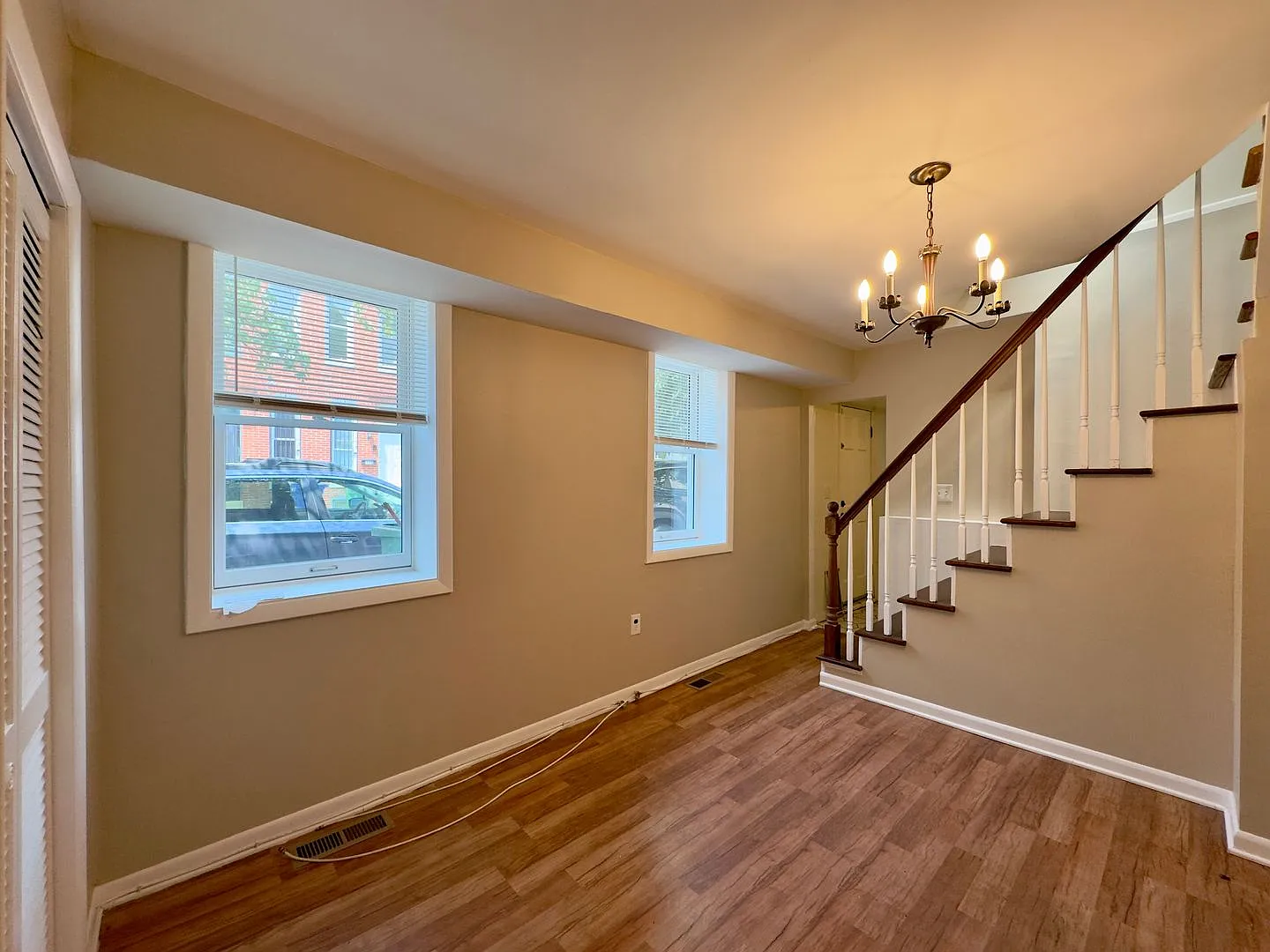 Charming 2 Bedroom/1 Bathroom Townhome in Baltimore, MD! — Photo 4