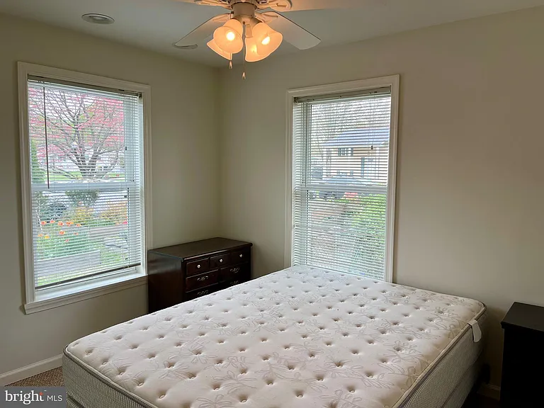 870 Broadfield Rd — Photo 8